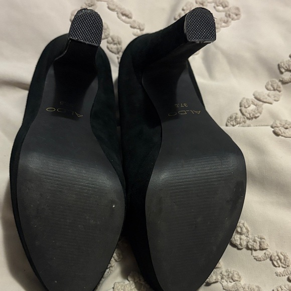 Aldo Classic Black Heels - Picture 5 of 5